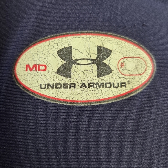 ⭐️Under Armour Women's Navy Long Sleeve Shiet Size Med - Picture 4 of 6